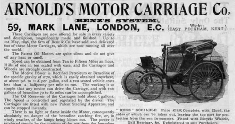 Walter Arnold condujo su “Arnold Motor Carriage” a 13 km/h en 1896, superando por mucho el límite urbano de 3,2 km/h en Reino Unido. Este hecho marcó la historia como la primera multa por exceso de velocidad, impuesta en el condado de Kent.