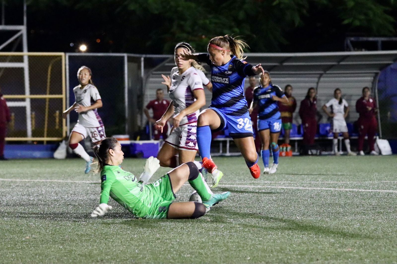 Dimas Escazú y Saprissa FF protagonizaron un buen partido en el Nicolás Macís.