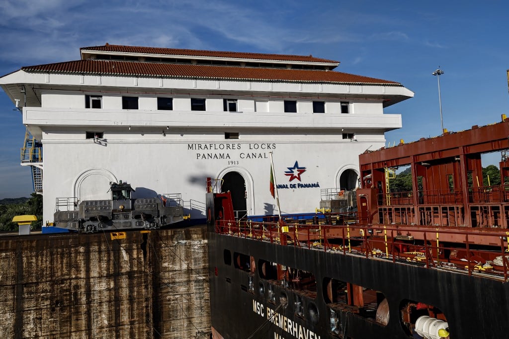 El Canal de Panamá aporta millones en ingresos al gobierno.
