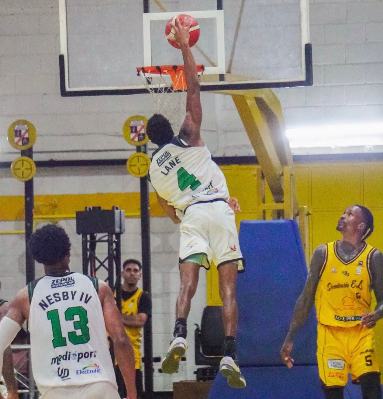 Limón Sharks elimina a Seminario y clasifica a las semifinales de la Liga Superior de Baloncesto