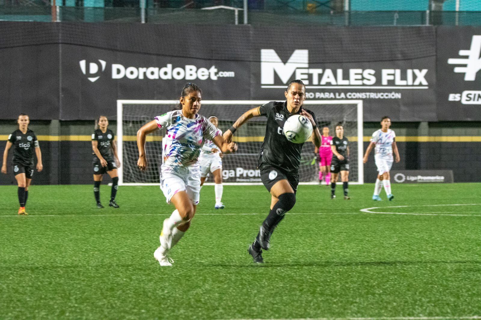 Sporting no la tuvo tan fácil para vencer a Pérez Zeledón en Pavas. El Clausura 2023 arrancó muy parejo.