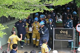 Tragedia en Tailandia: Un adolescente mata a sus abuelos y a cinco personas en un colegio
