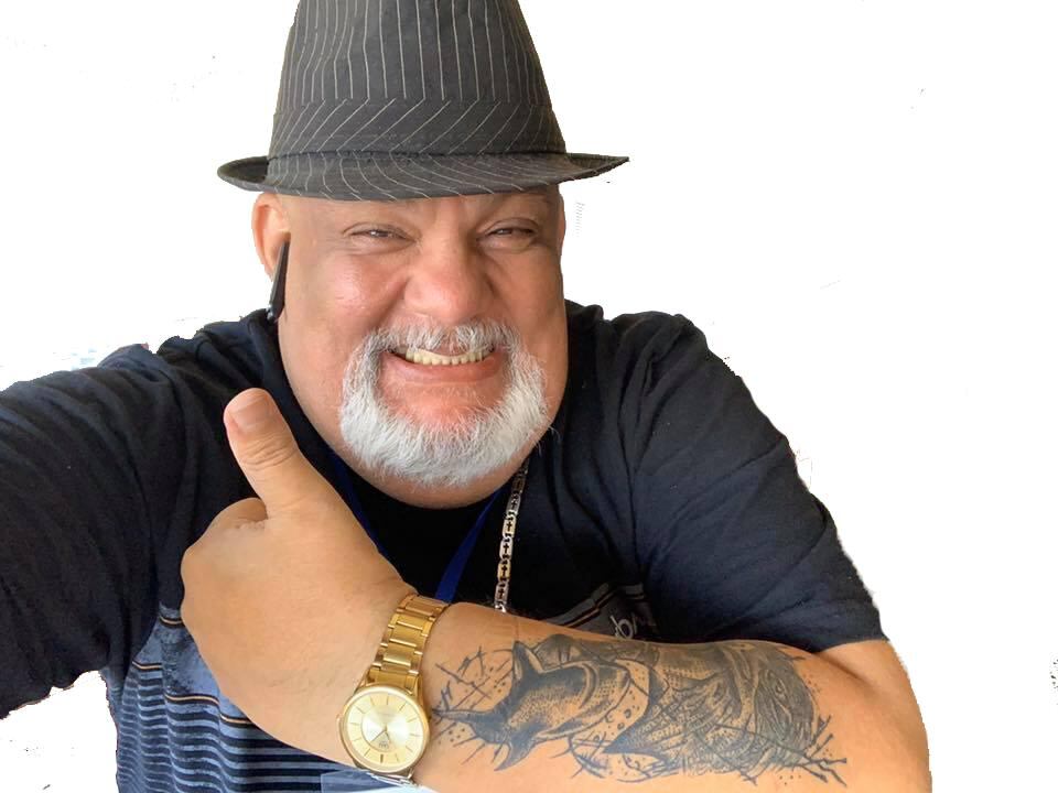 Marco Espinach, Comunicador, Puntarenas