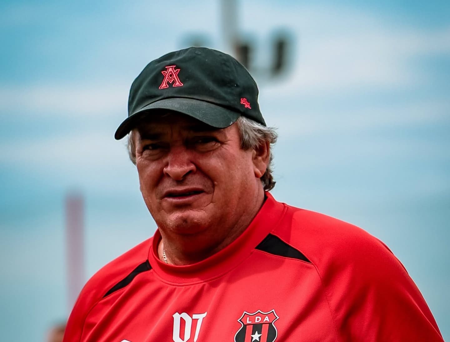 A Óscar Ramírez no le hace gracia que Liga Deportiva Alajuelense tenga tres clásicos sin ganar.