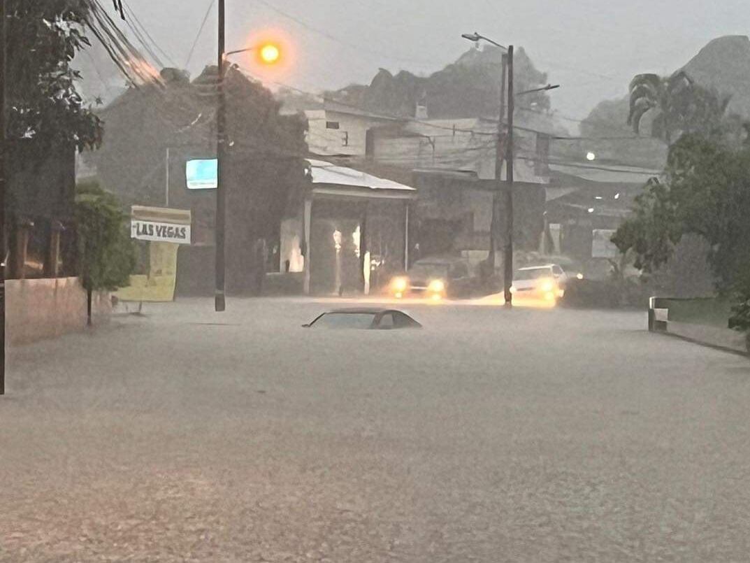 Alajuela fue la provincia más afectada por las lluvias intensas de este jueves. El IMN alerta sobre precipitaciones fuertes que seguirán hasta el domingo. Foto: Ferlin Fuentes.
