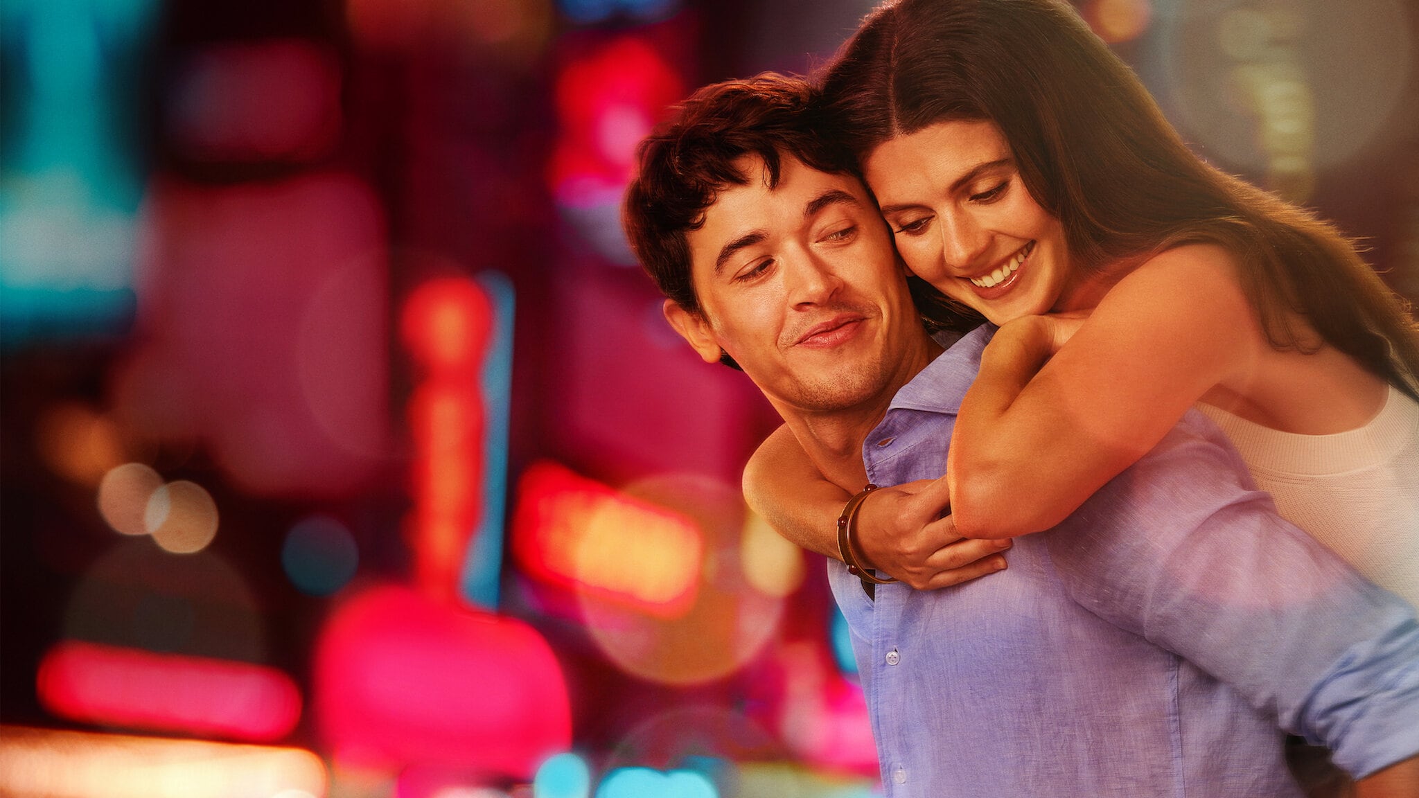 'Gente que conocemos en vacaciones' se estrenó en 2026, la película muestra cómo dos mejores amigos retoman su tradición de viajar juntos.