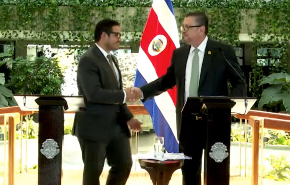 Rodrigo Chaves y Víctor Carvajal