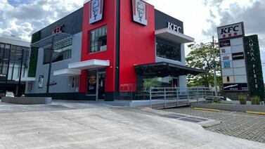 KFC implementa cubertería y bolsas 100% compostables en todos sus restaurantes