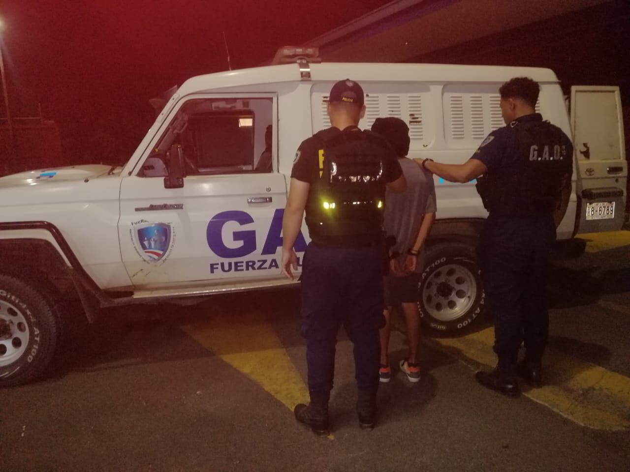 La Fuerza Pública detuvo a dos sospechosos, uno de ellos fue liberado y otro, de apellido Ramírez, quedó detenido. Foto: MSP