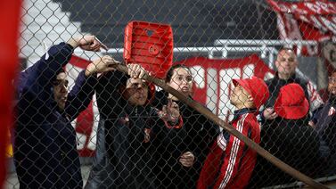 Conmebol expulsa a Independiente de Copa Sudamericana tras violencia en su estadio