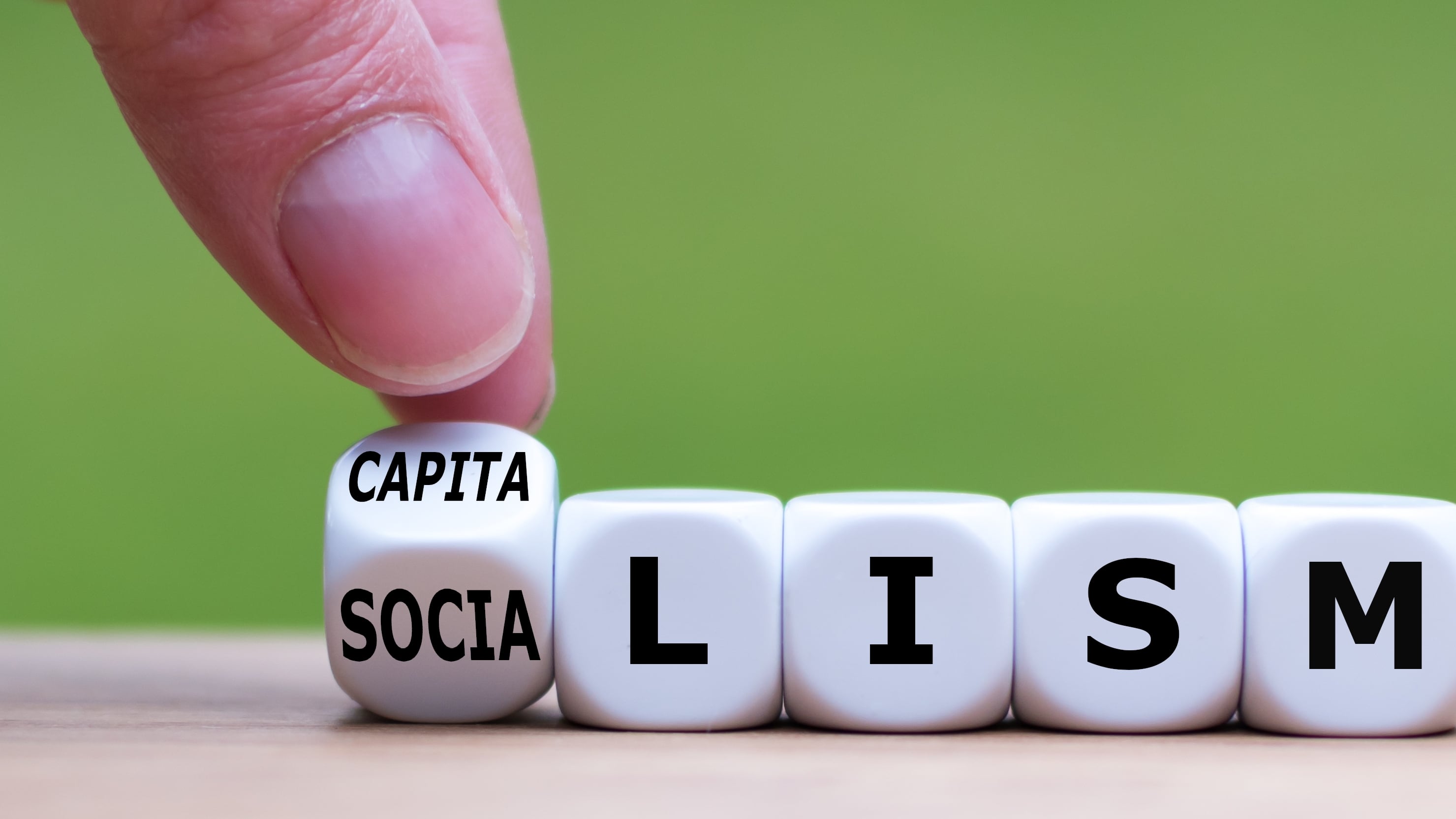 Capitalismo y comunismo, socialismo, ideologías