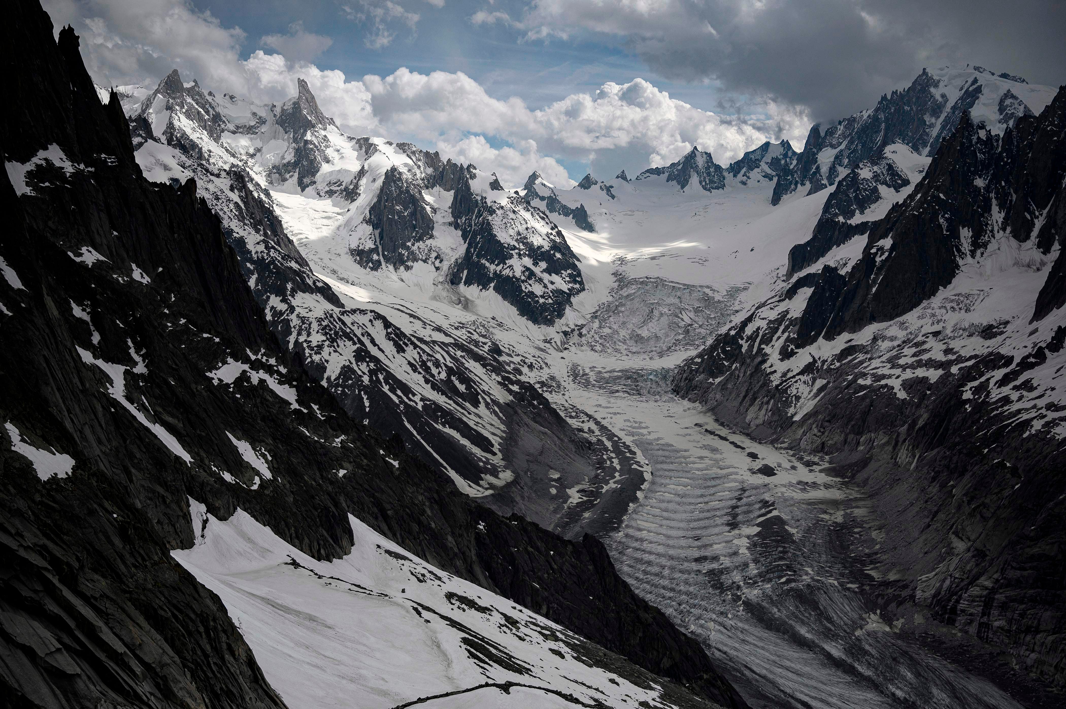 El Mont Blanc aumentó su medición casi dos metros: topógrafos explican la causa del ajuste