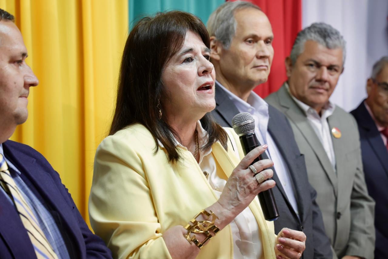 Floria Segreda, exdiputada evangélica, respalda la candidatura presidencial de Claudia Dobles, de la Coalición Agenda Ciudadana (CAC).