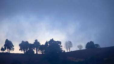 Empuje frío elevará vientos hasta 85 km/h y aumentará nubosidad este domingo en Costa Rica: estas serán las zonas