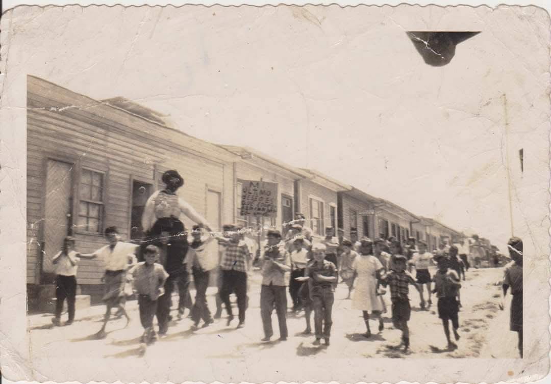 Quema de Judas. Década de los 50, Barrio Cuba.