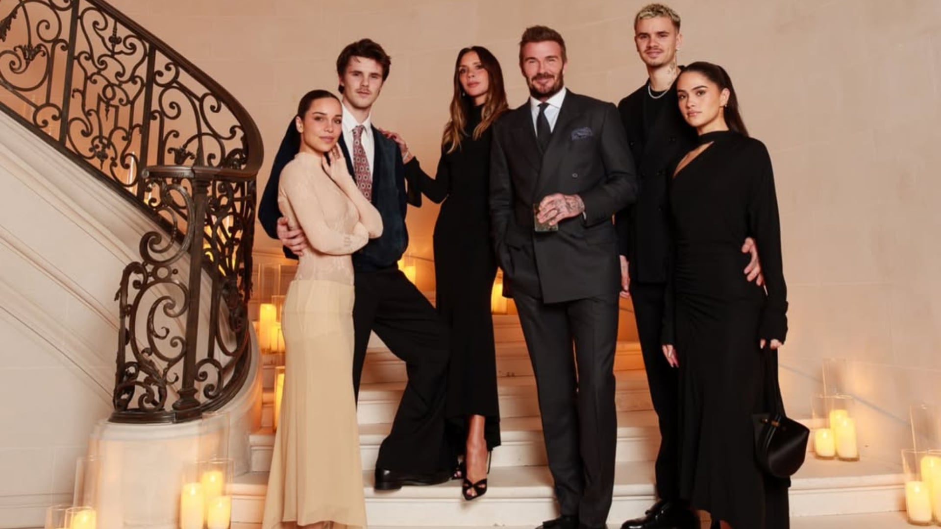 Victoria Beckham publicó fotos familiares en Francia. La ausencia de Brooklyn Beckham coincidió con el conflicto que él expuso días antes.