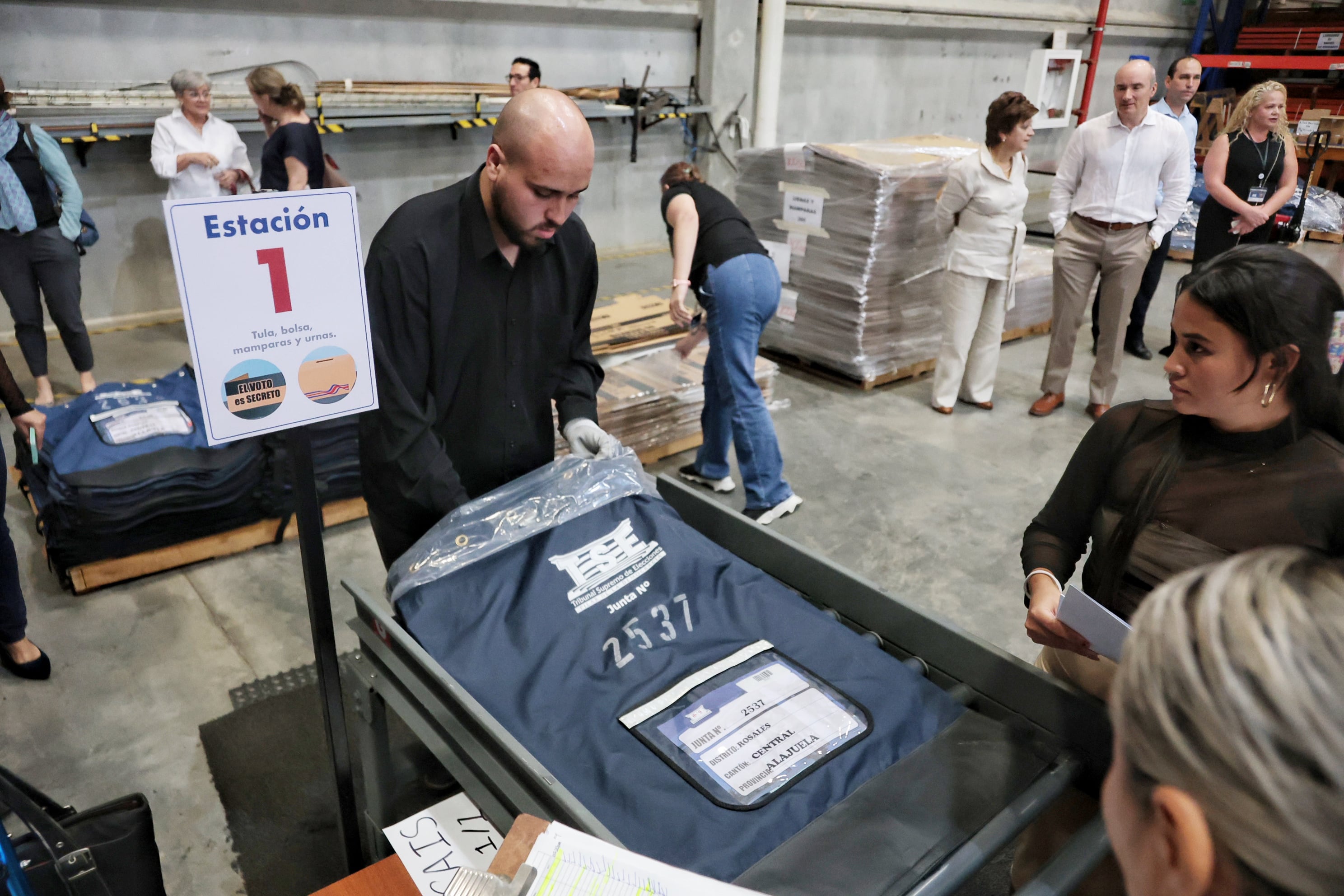 TSE empaque material electoral / Elecciones 2926