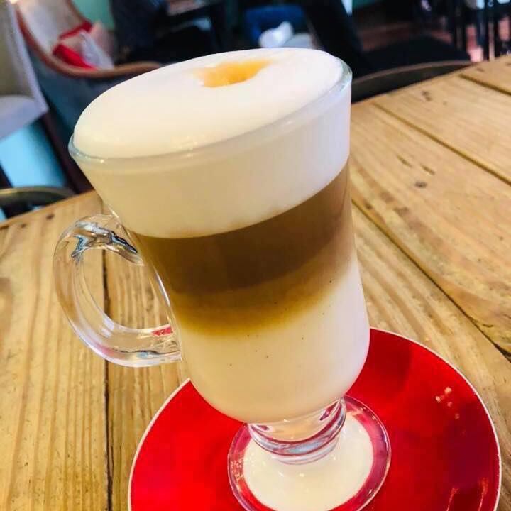 La cafetería Vintage Café and Cupcakes es uno de los lugares que recomienda Fran para pasarla bien en las tardes de diciembre.