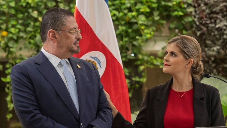 Rodrigo Chaves se desdice y da espalda a Acuerdo Transpacífico: ‘Apoyo la decisión de la señora presidente’