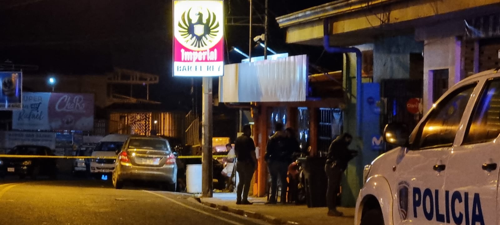 Las declaraciones que el OIJ obtuvo en el sitio le peremitieron identificar al sospechoso, que sigue en fuga. Foto: Francisco Barrantes.