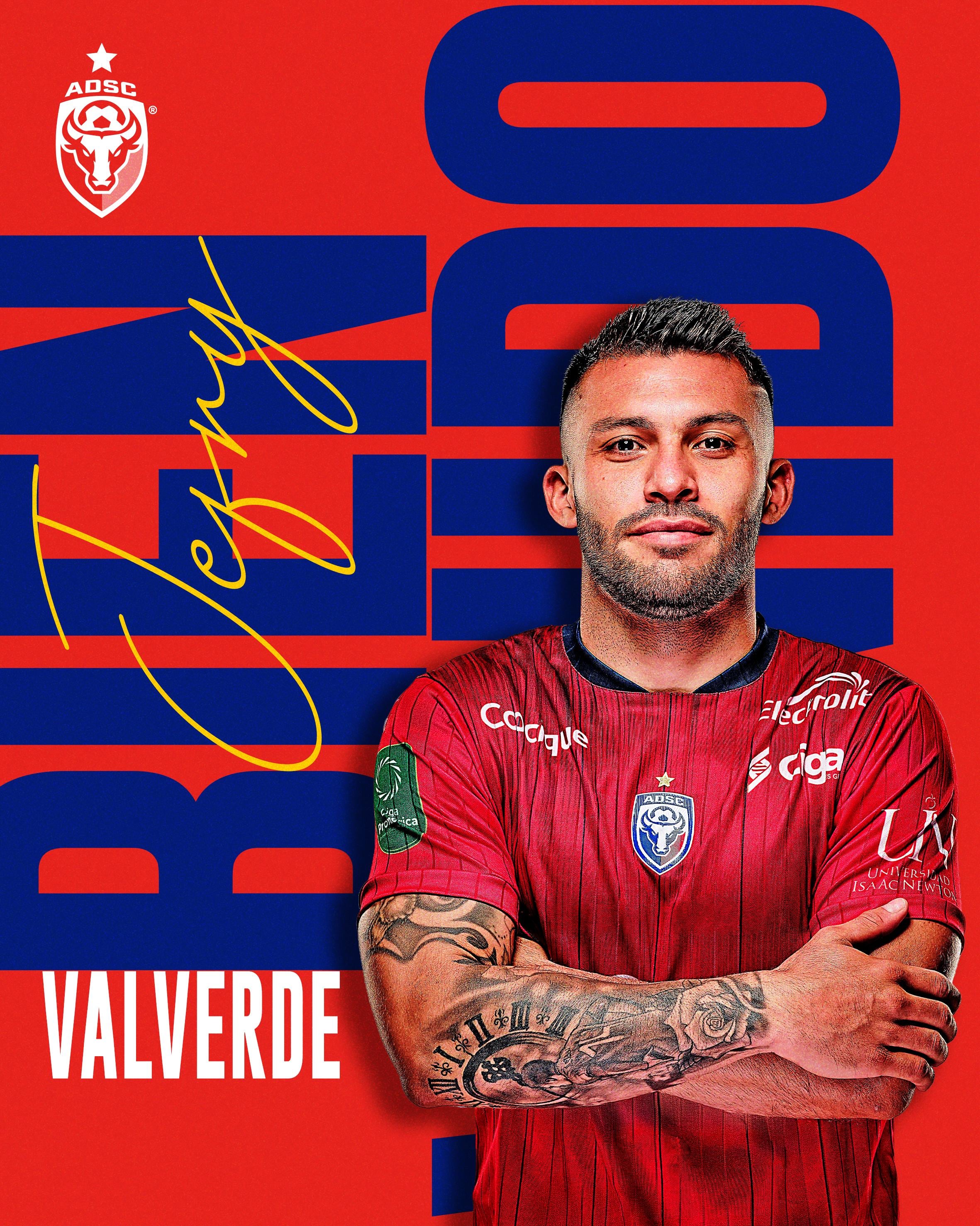 Jefry Valverde firmó un contrato por un año con San Carlos.
