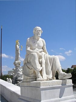 Una escultura de Tucídides, foto tomada con una OLYMPUS DIGITAL CAMERA