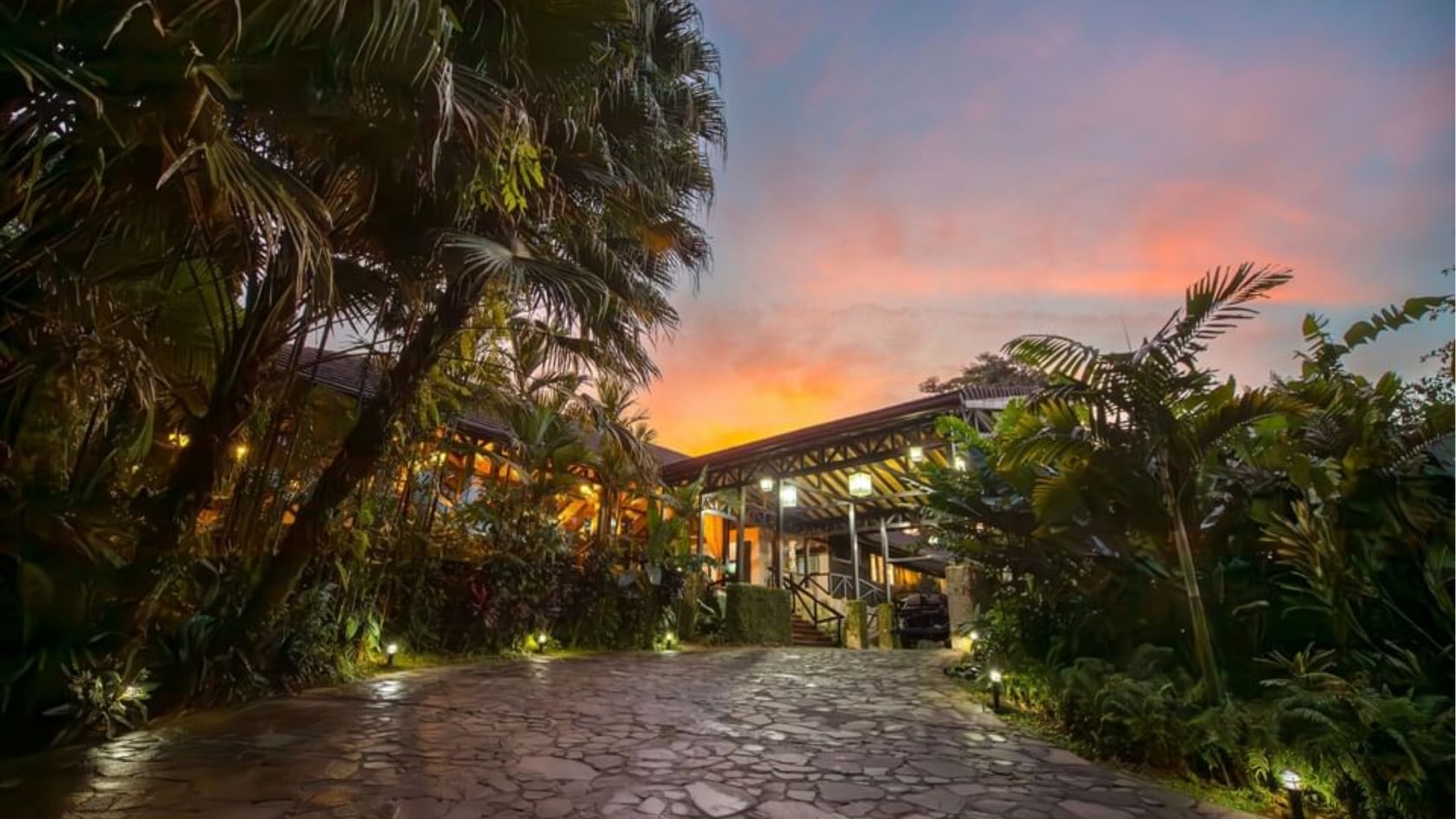 Hideaway Río Celeste recibió cinco estrellas del ICT y consolidó a Guatuso como destino de turismo de bienestar y naturaleza.