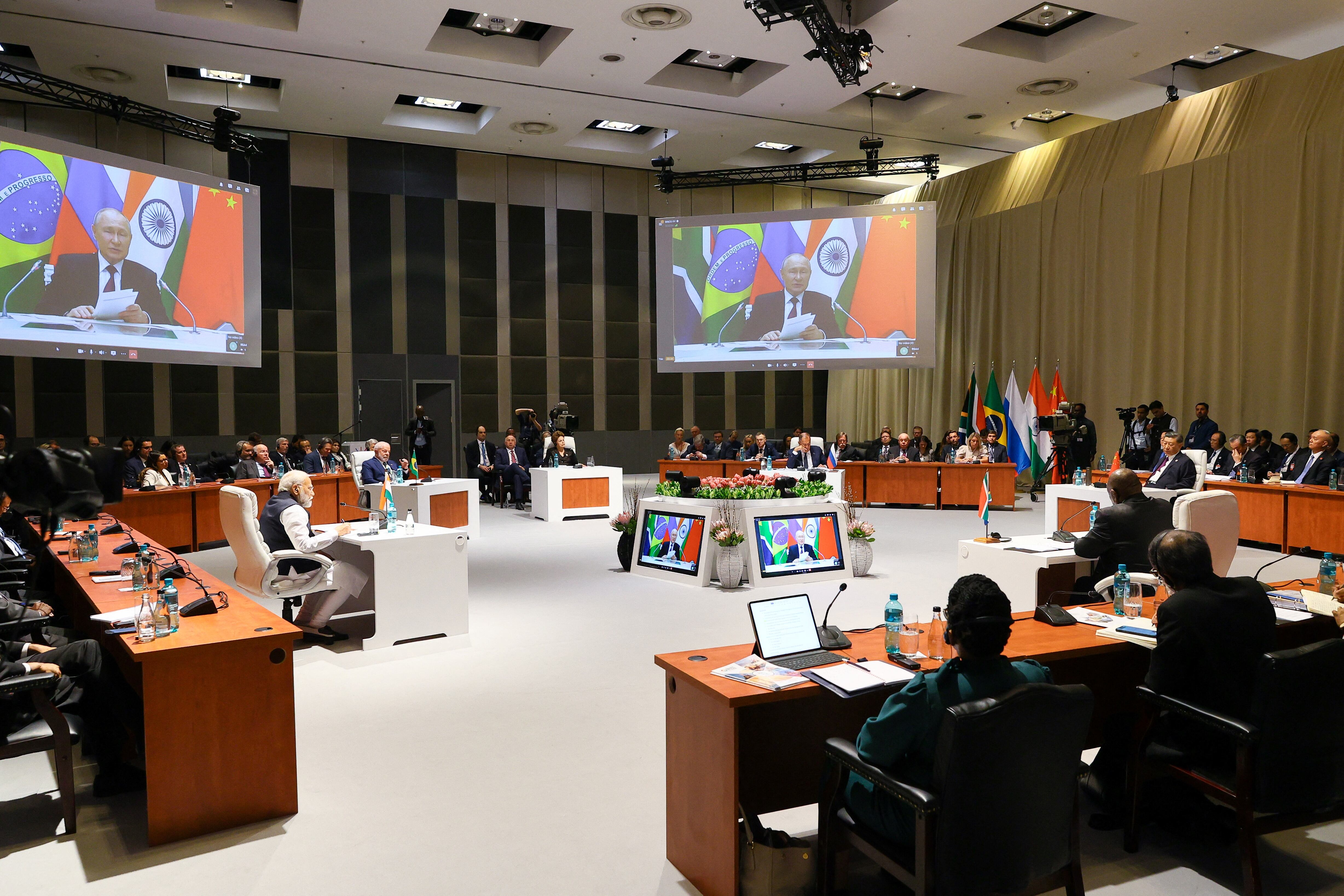 Reunión BRICS aprueba ampliación de miembros