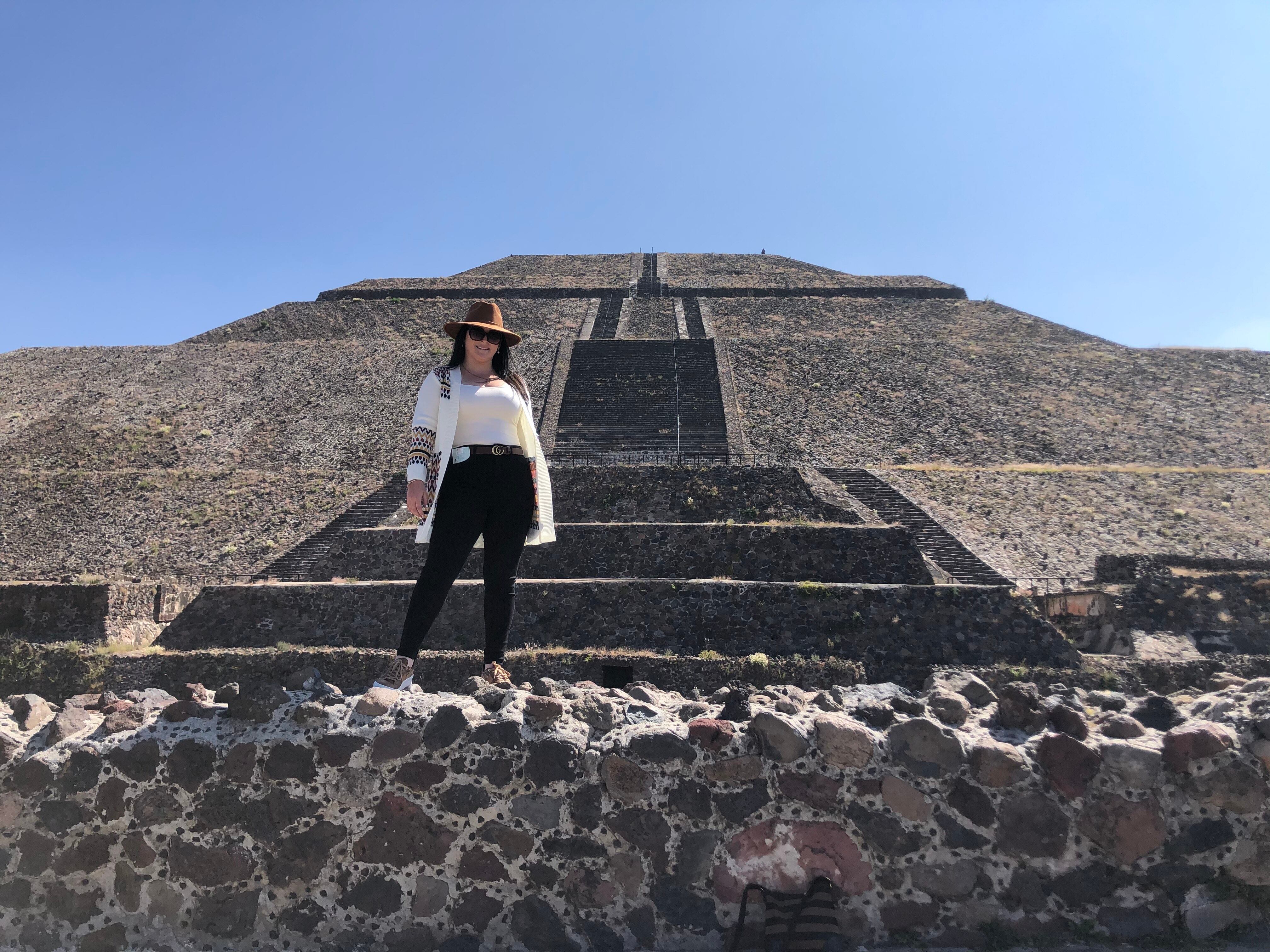 Los viajes son una prioridad en la vida de Karine Sánchez, quien al igual que muchas mujeres decidió no ser madre. Foto: Karine Astua para LN