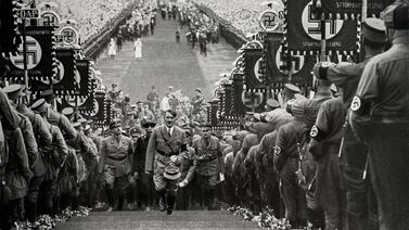 El autoritarismo no llega de golpe: la advertencia de 1934