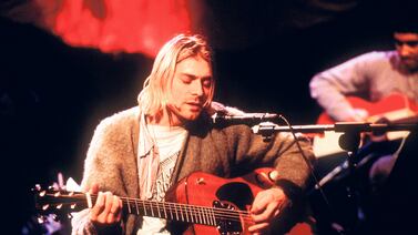 Familia de Cobain busca mantener selladas fotos de su muerte