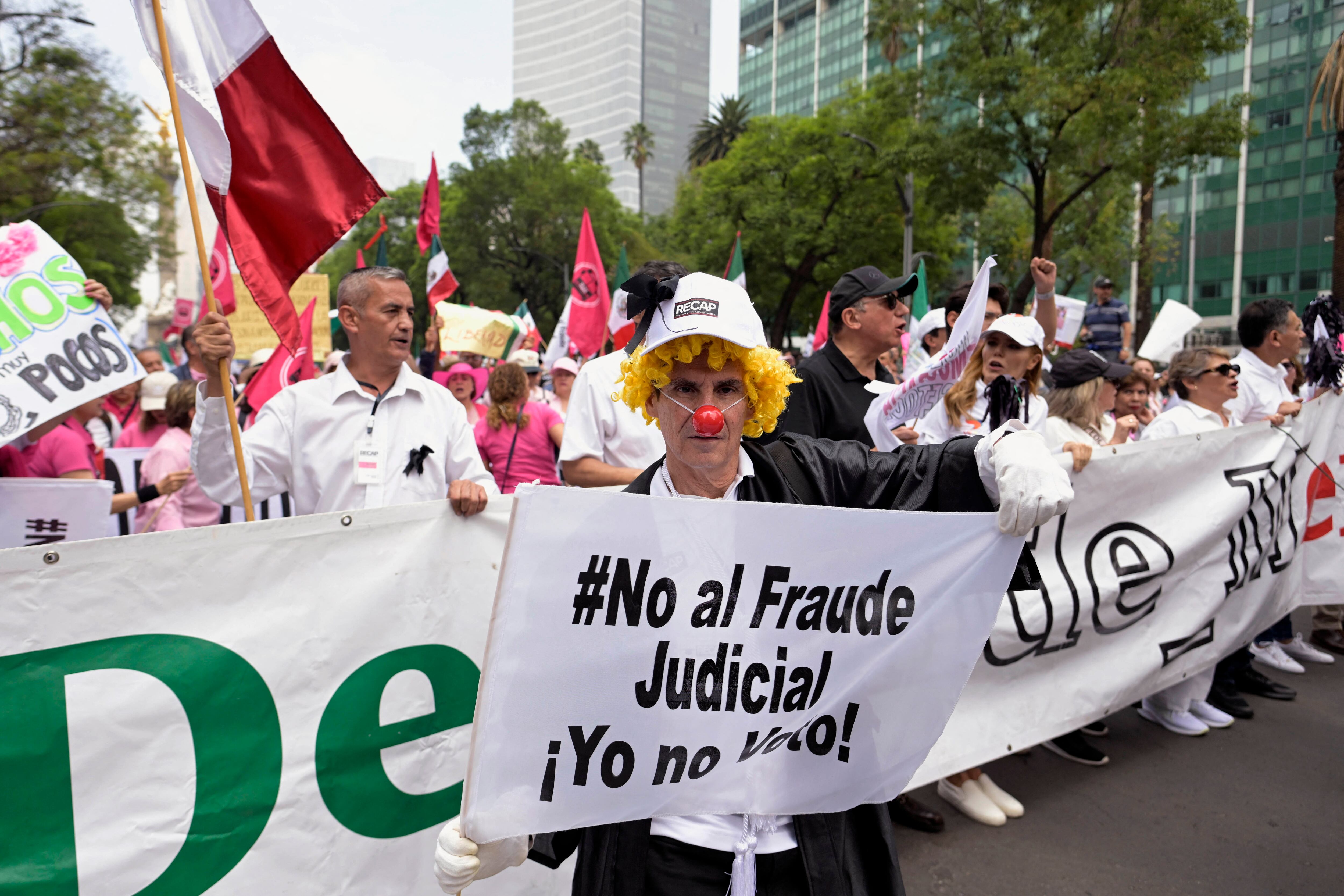 Manifestación contra elecciones judiciales en México