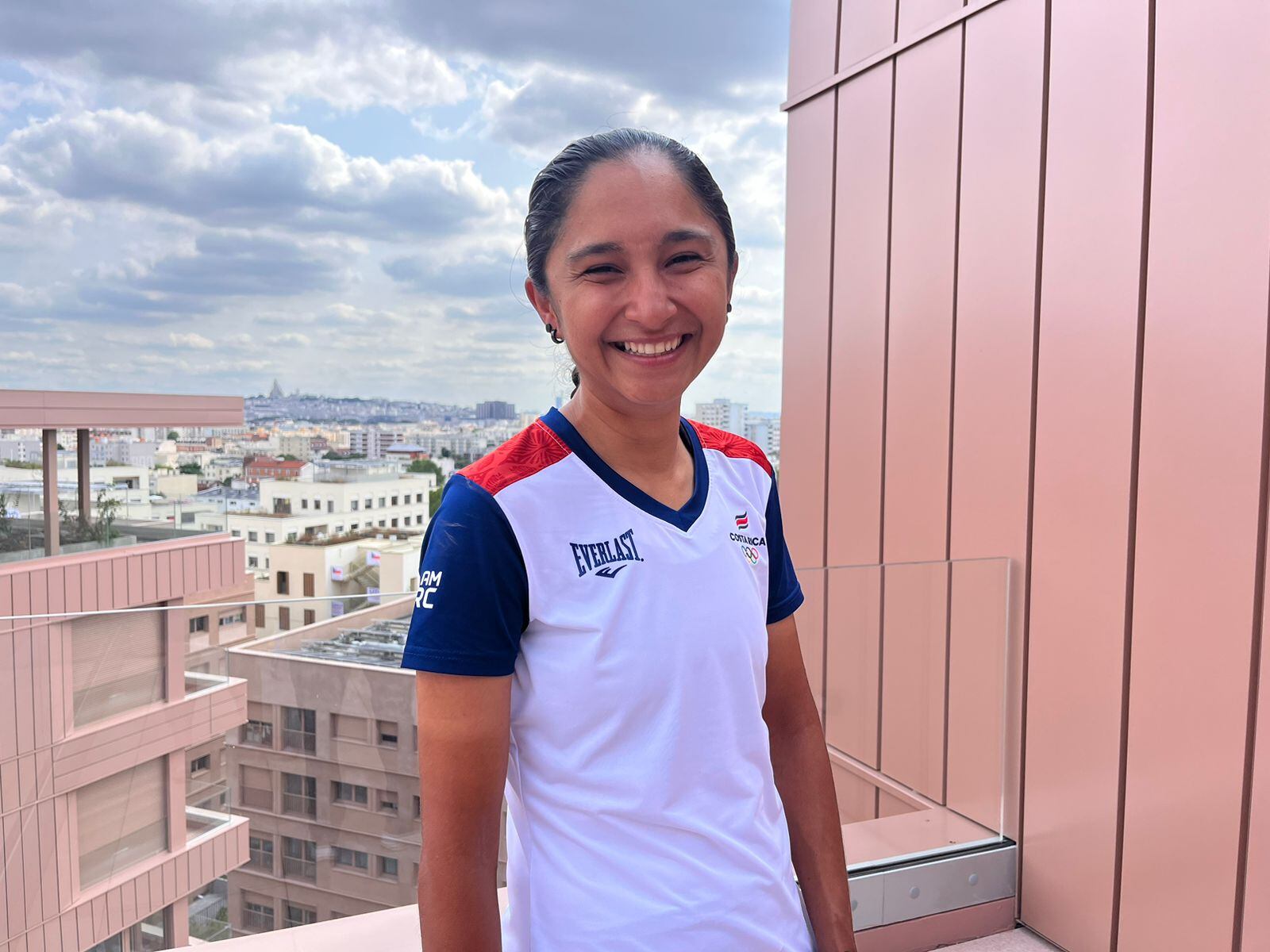 Milagro Mena se mostró sonriente al recordar que será la abanderada de Costa Rica en la inauguración de los Juegos Olímpicos París 2024. Fotografía: CON