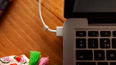 ¿Cómo cargar su computadora portátil para que dure más? Esto es lo que dice un experto
