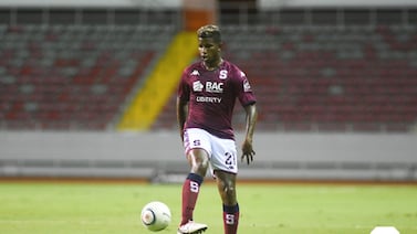 Técnico de Panamá anuncia cuándo vuelve Fidel Escobar a las canchas