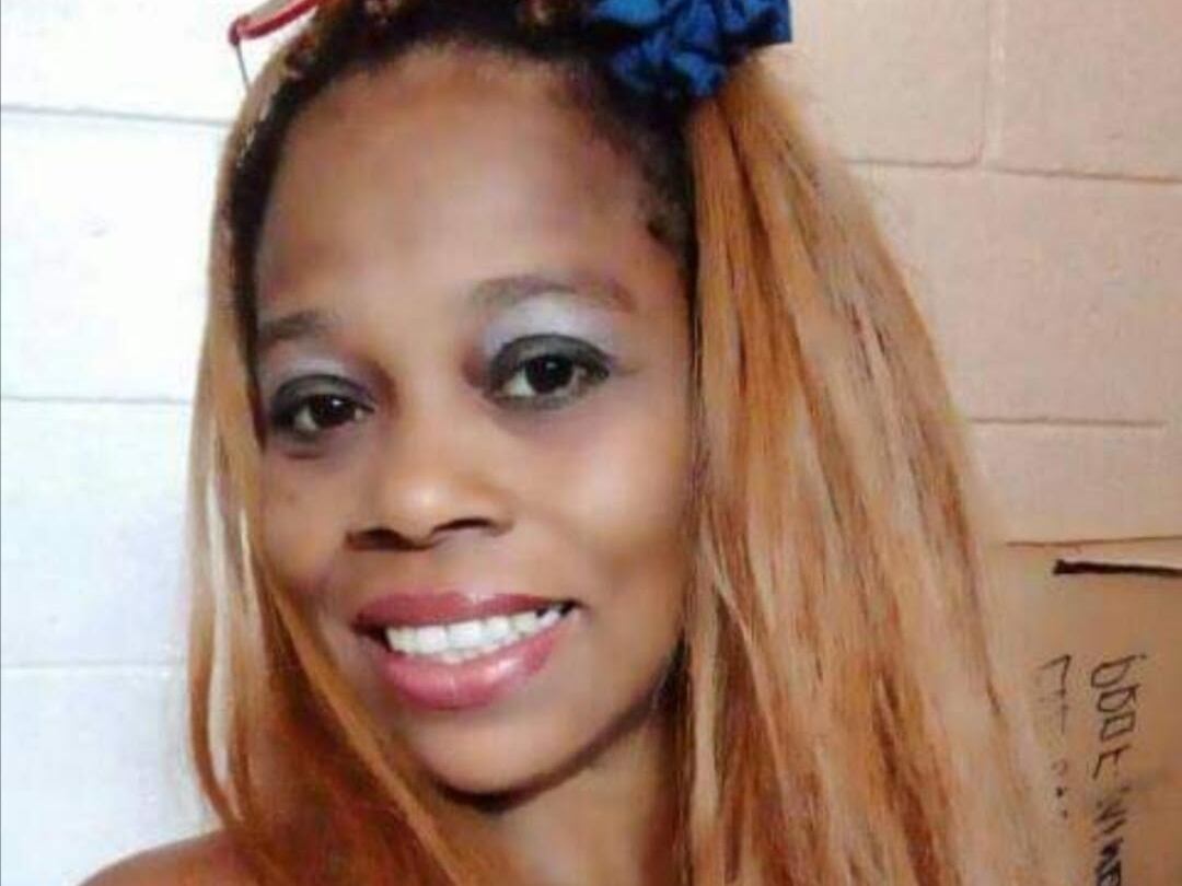 Katherine Villalobos, de 39 años, fue asesinada en Sana Cruz de Guanacaste. Cerca de la casa donde apareció el cuerpo las autoridades detuvieron al exesposo, quien tenía prohibicidón de acercarse a ella. Foto: Cortesía.