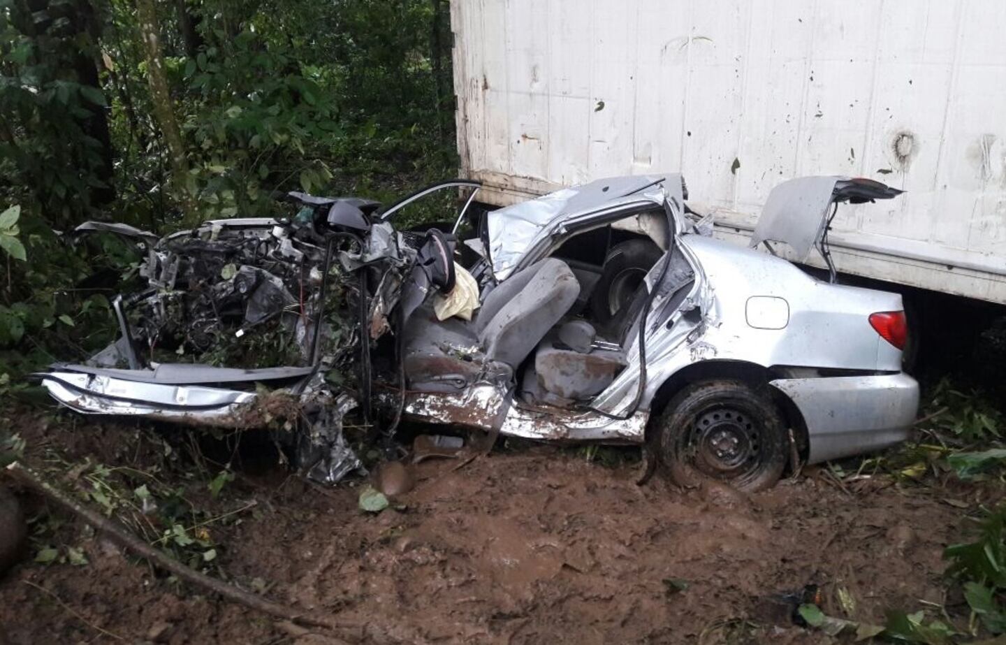 Violento choque en la ruta 32 deja a joven herido de gravedad | La Nación