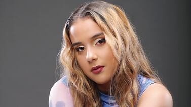 Marca tica Osa Perezosa hizo inesperada alianza con Vespa, las motos italianas