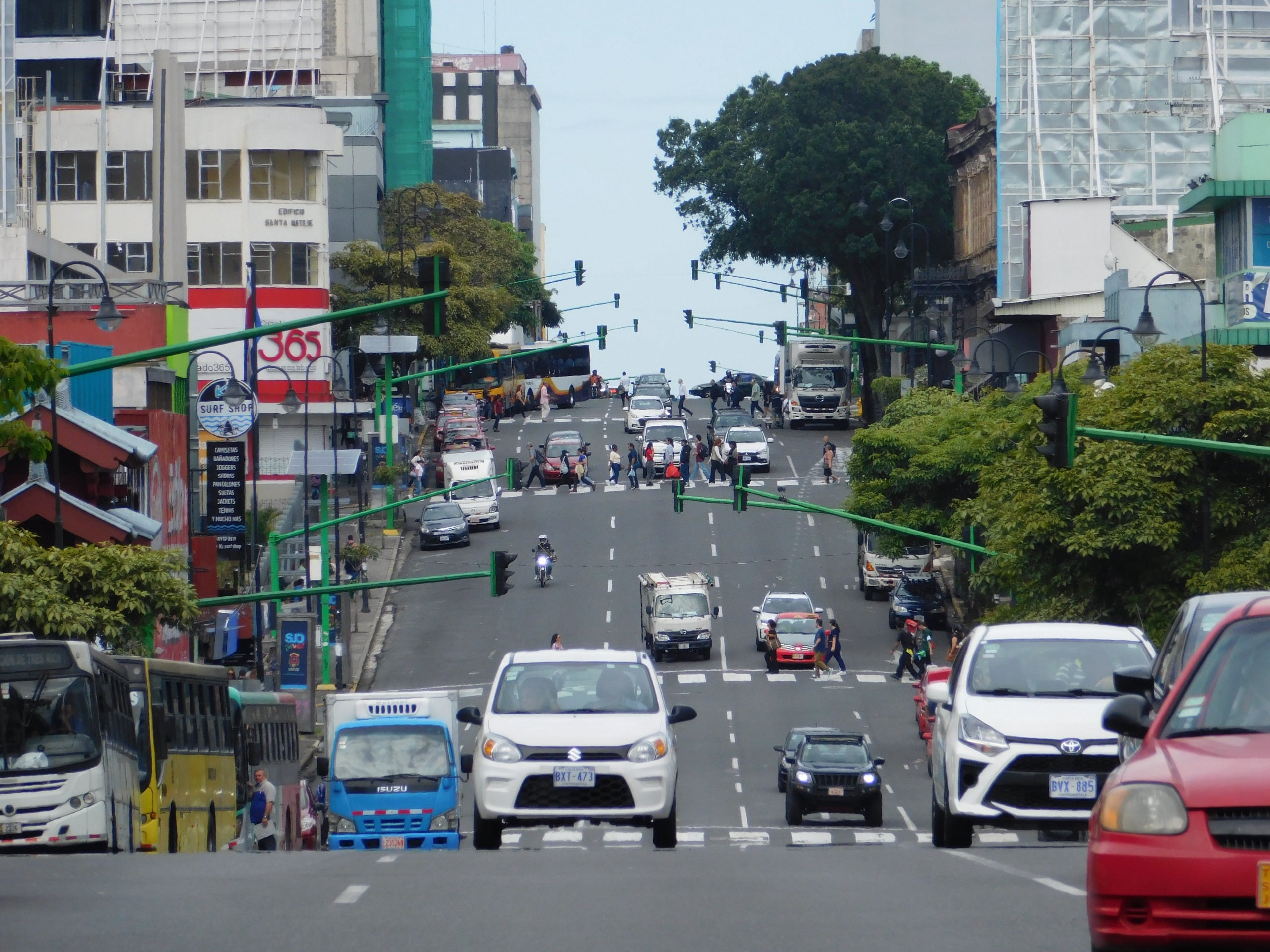 No habrá restricción vehicular por placa entre el lunes 23 de diciembre y el viernes 3 de enero. Se vuelve a aplicar hasta el lunes 6 de enero, de acuerdo a lo que confirma el Mopt.