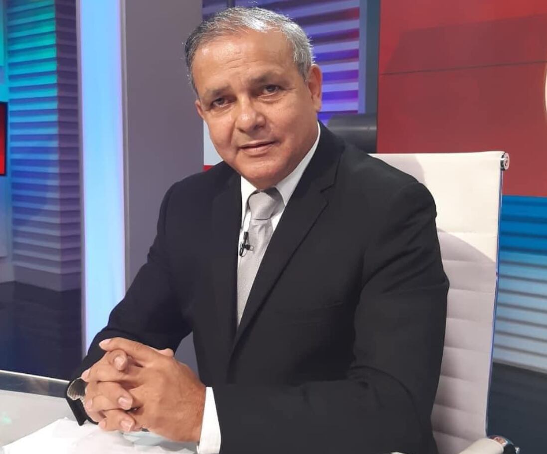 Ramón Luis Mëndez, exábitro y analista arbitral de Teletica Deportes por más de 20 años.