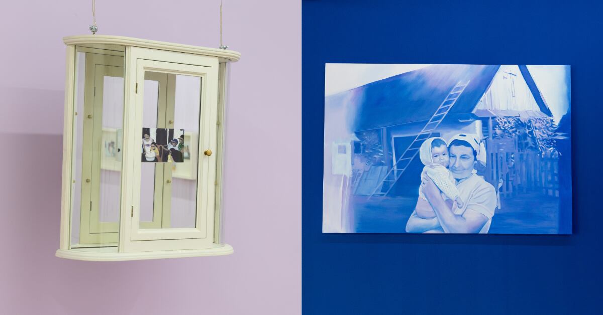 Obras de Ivanna Yujimets y Néstor Fajardo exhibidas en el espacio de arte Abra, en San José.