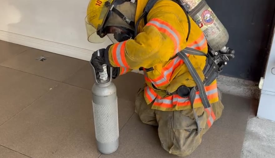 Bomberos atendió la fuga de gas en una clínica de Alajuela