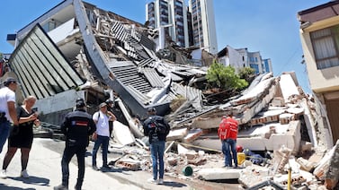 Jefe habría impedido a personal evacuar durante terremoto en Colombia: el caso que indigna las redes sociales (video)