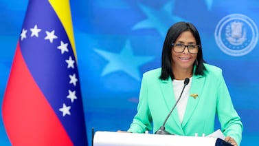 Oposición venezolana pide convocar elecciones ante ‘ausencia absoluta’ de Maduro