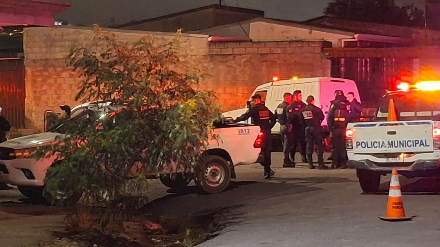 Sicarios en moto asesinan a un joven y dejan a otro herido durante ...