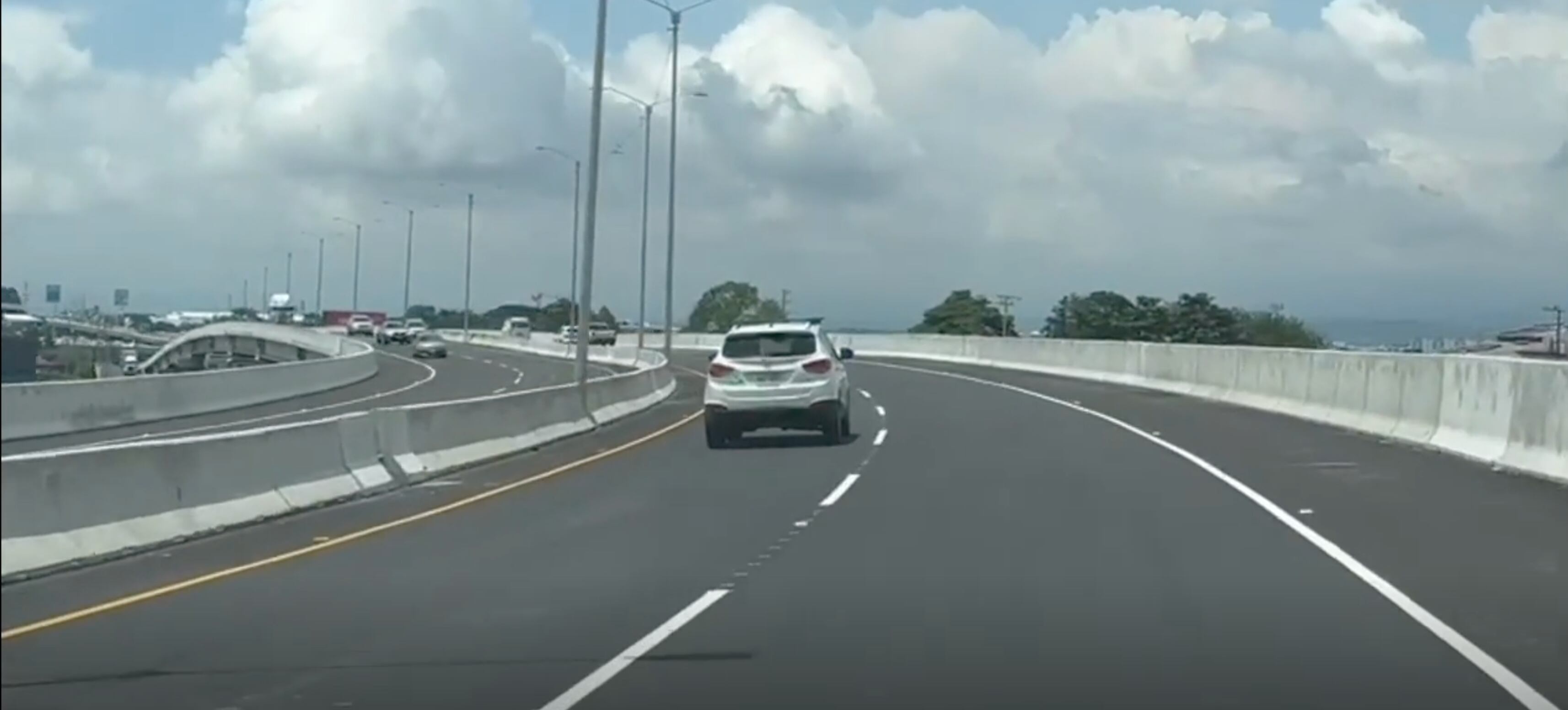 Las autoridades del MOPT valorarán si el último tramo de Circunvalación se incluye o no en el decreto vigente de restricción vehicular. Fotografía: Captura de video.