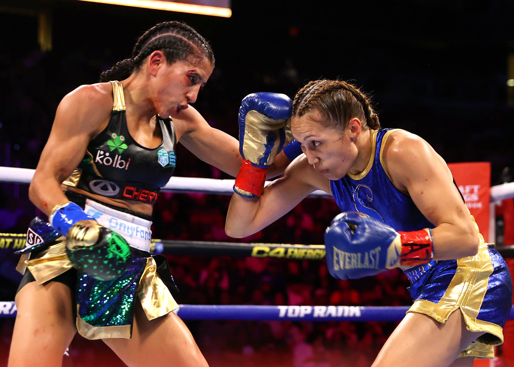 Yokasta Valle
Seniesa Estrada
29 de marzo 2024
Tomada: Top Rank Boxing