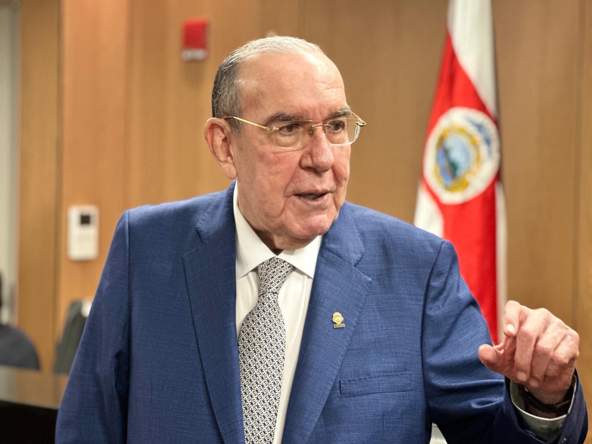 Rodrigo Arias regresa a la Asamblea Legislativa