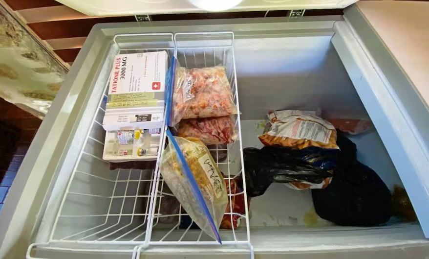 En la casa también se encontraron medicamentos. Foto: Valente Rosas / EL UNIVERSAL