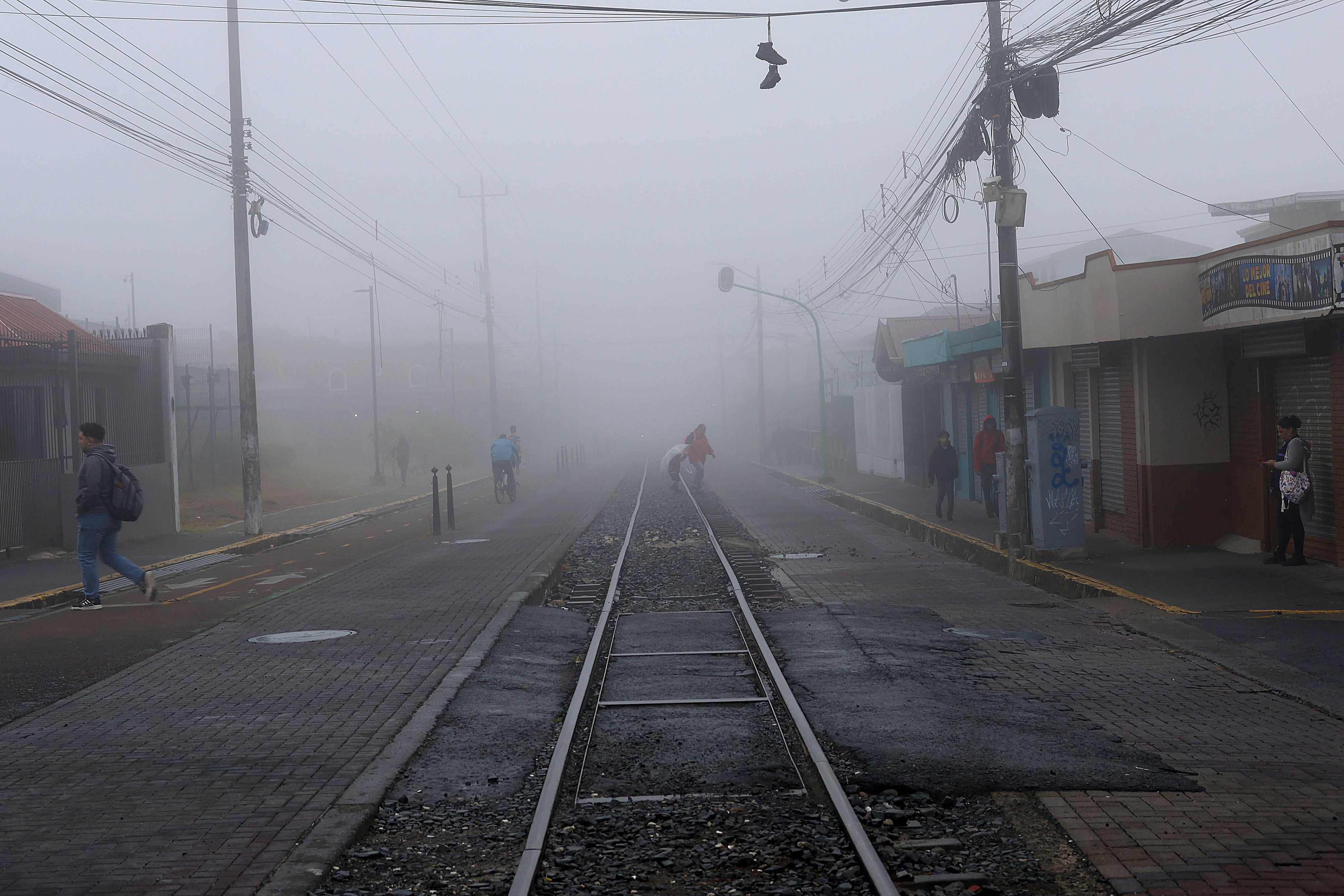 Frío y neblina en Cartago